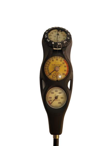 Sub-Gear 3 Puck Dive Gauge Console