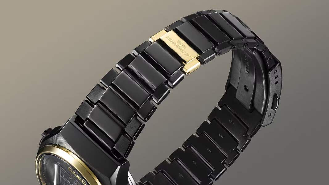 CASIO 50TH ANNIVERSARY TRN-50ZE-1AJR FULL METAL BLACK/GOLD DIGITAL 