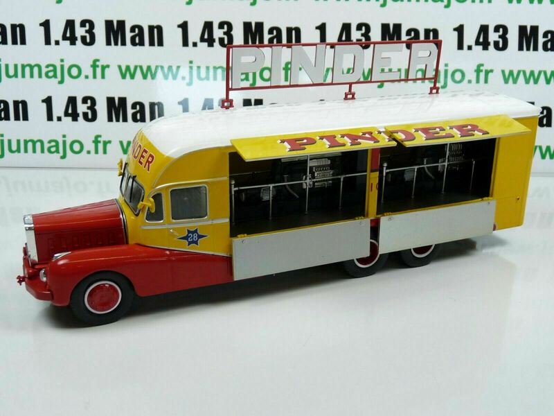 IXO 1/43 Citroën U23 – Chimpanzés Pinder – Corgi – NEUF