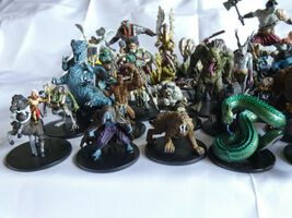  Fantasy Battles 2ʺ DND Miniatures Bulk with 14 Pcs