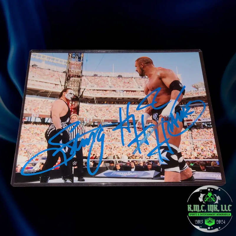 STING、HHH autograph WWE TRIPLE HHH & ICON STING DUAL SIGNED AUTOGRAPHED 8X10 PHOTOFILE