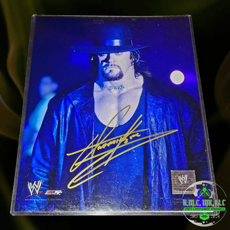 WWE THE UNDERTAKER SIGNED AUTOGRAPHED VINTAGE 8X10 PHOTOFILE