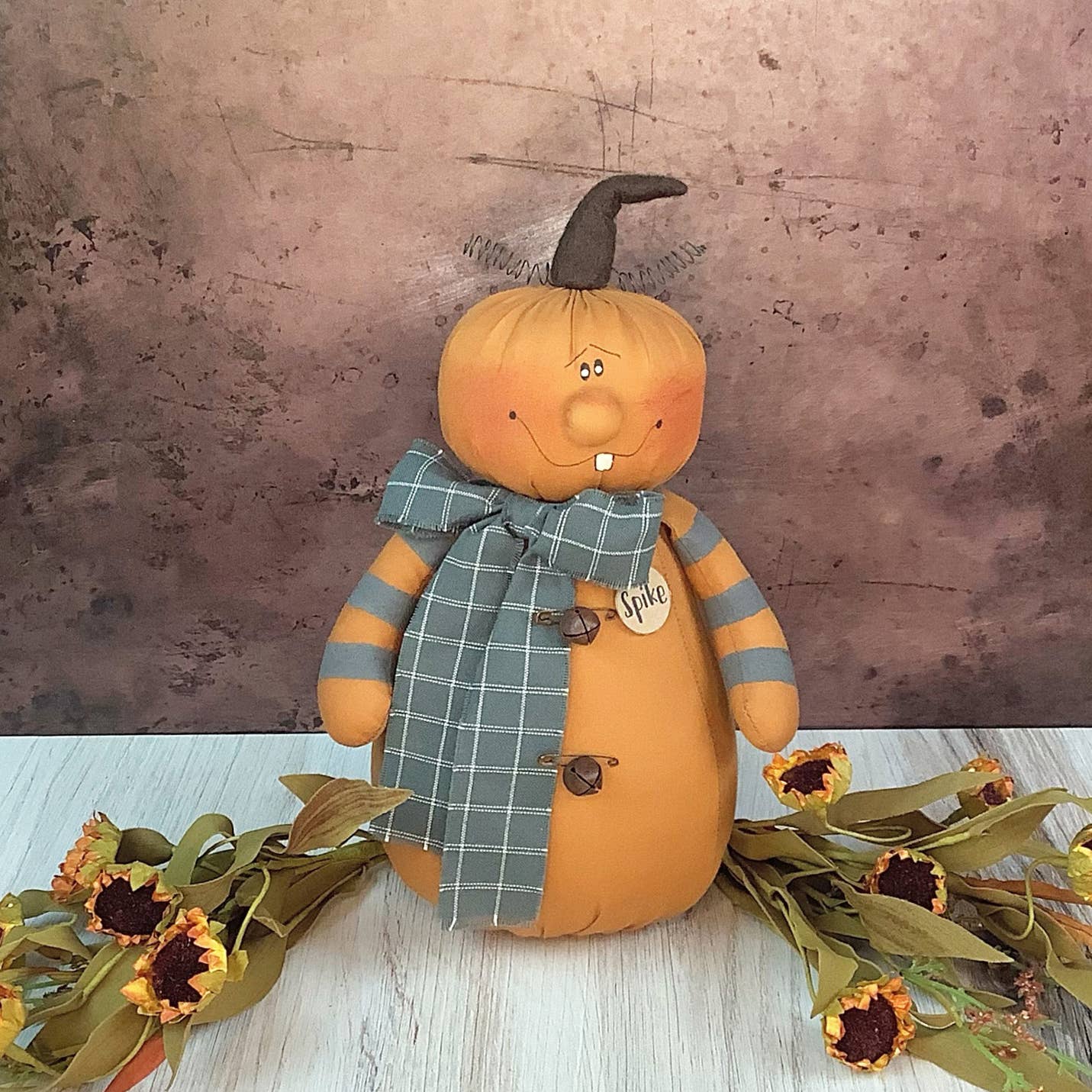 Honey and Me Halloween Spike the Goofy Jack-O-Lantern F23506