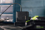 Greenworks 100W USB-C Schnell-Ladegerät 2 USB-C Anschlüsse +1 USB-A Anschluss