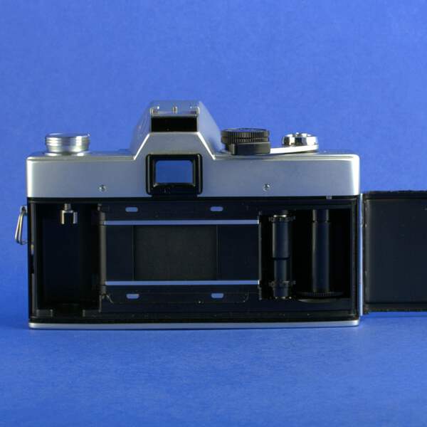 Minolta SRT 101 35mm SLR film camera with 58mm f1.4 lens
