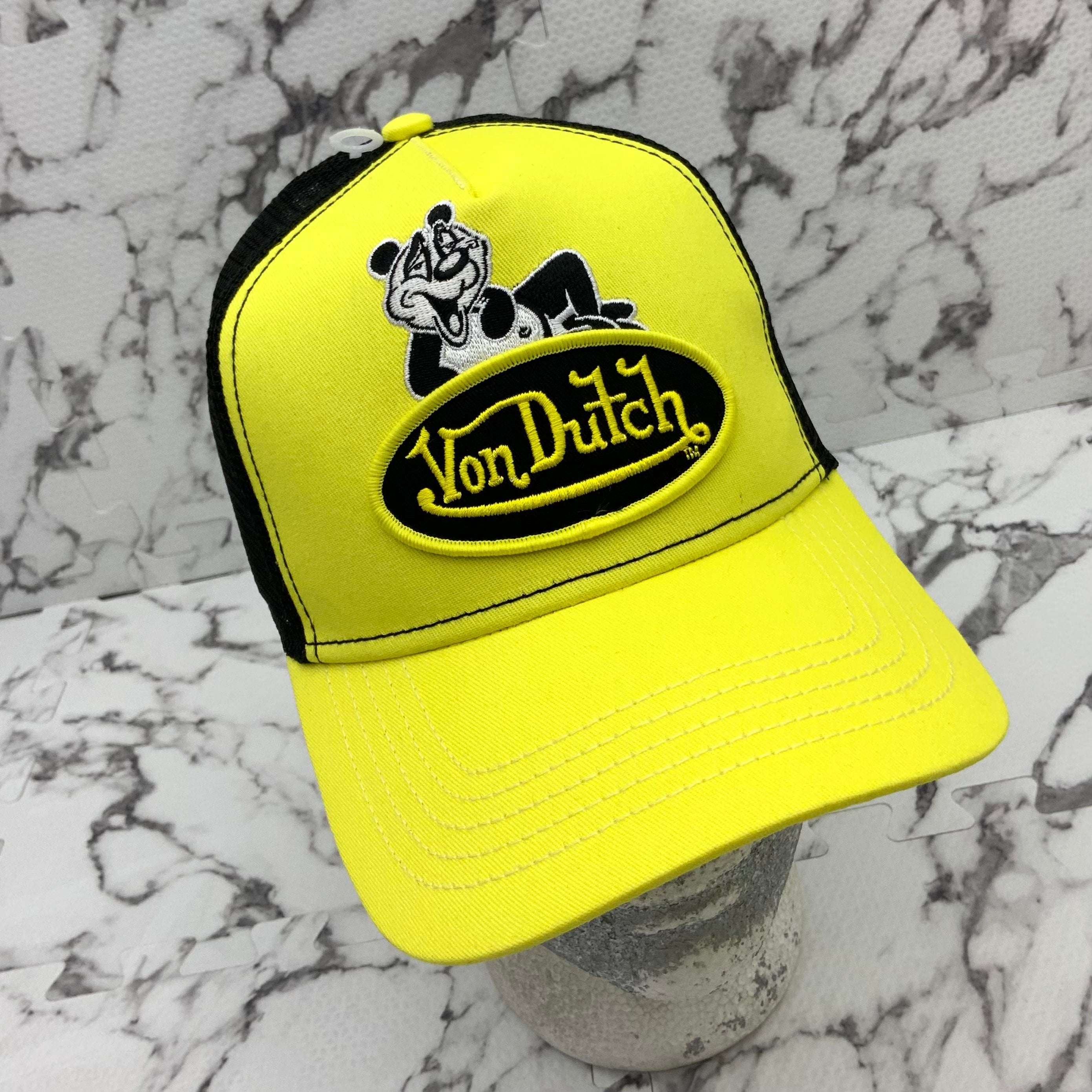 vonduch ストーン付きキャップ 黄緑 SOLD OUT VonDutch Neon Yellow | Black Fashion Trucker Hat