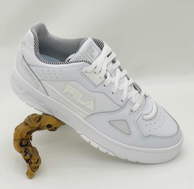 FILA FOOTWEAR テラタック 600 ハイ ホワイト グリーン Men's Fila Teratach 600 GID White Sneakers NWT | eBay