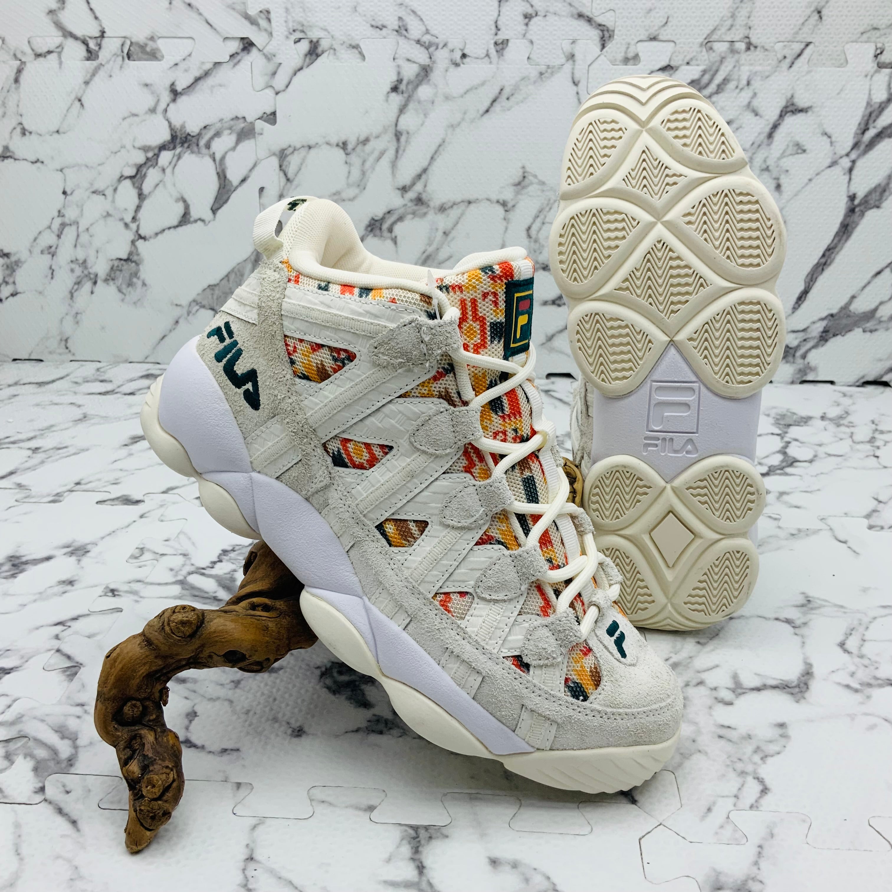 FILA STACKHOUSE Spaghetti WGY 25.0㎝ Amazon.com | FILA Men's Stackhouse Spaghetti White Sneaker