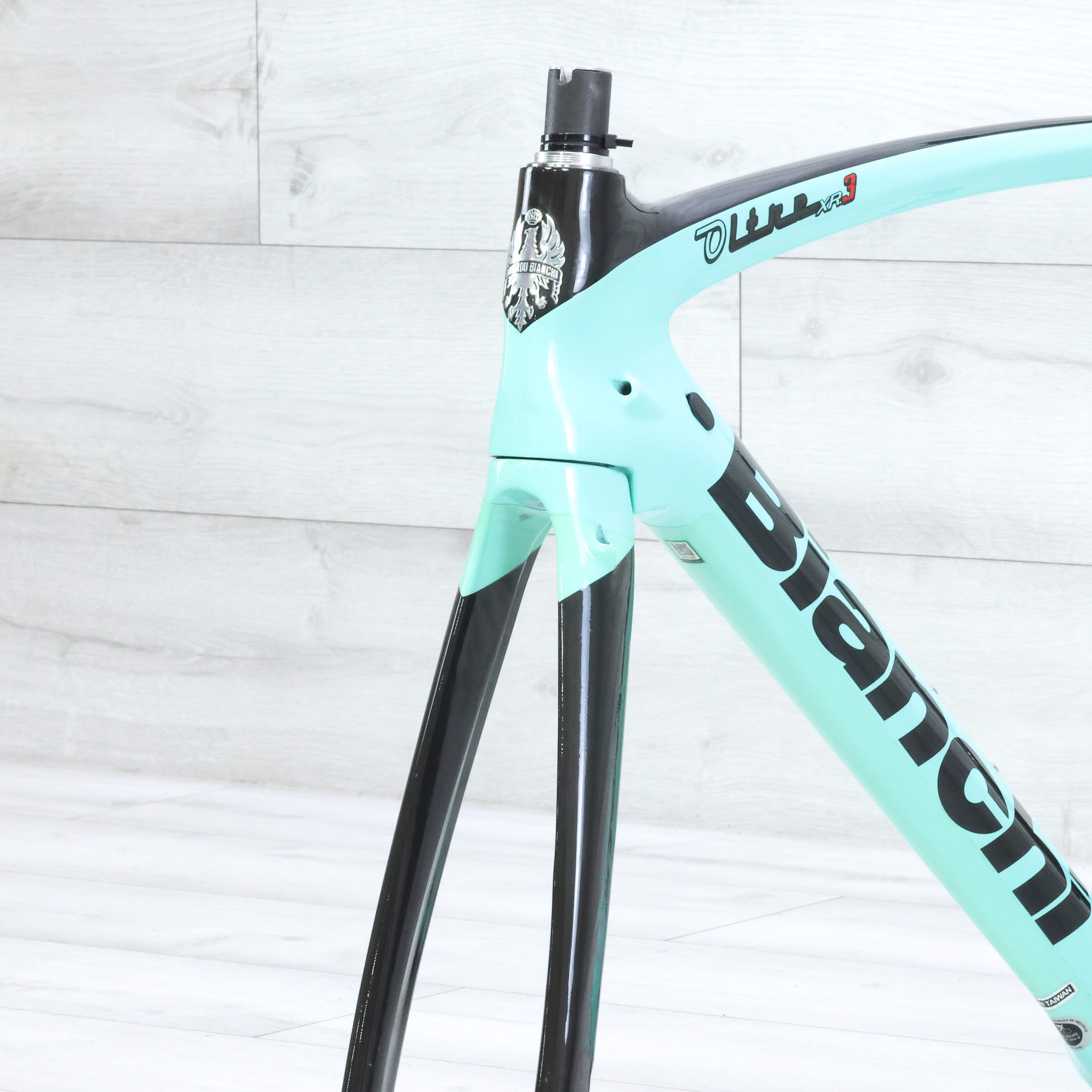 Bianchi Oltre XR3 フレーム Bianchi Oltre XR3 Disc Frameset - 2022 — Playtri