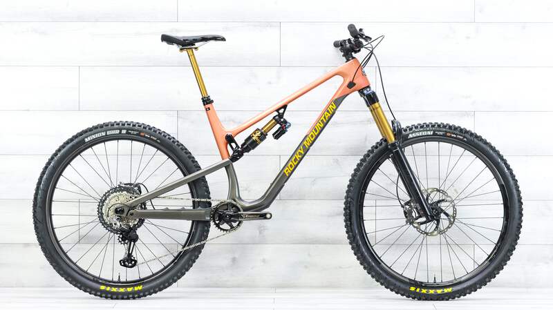 Rocky Mountain Altitude Carbon 90 Rally Edition Mountain Bike