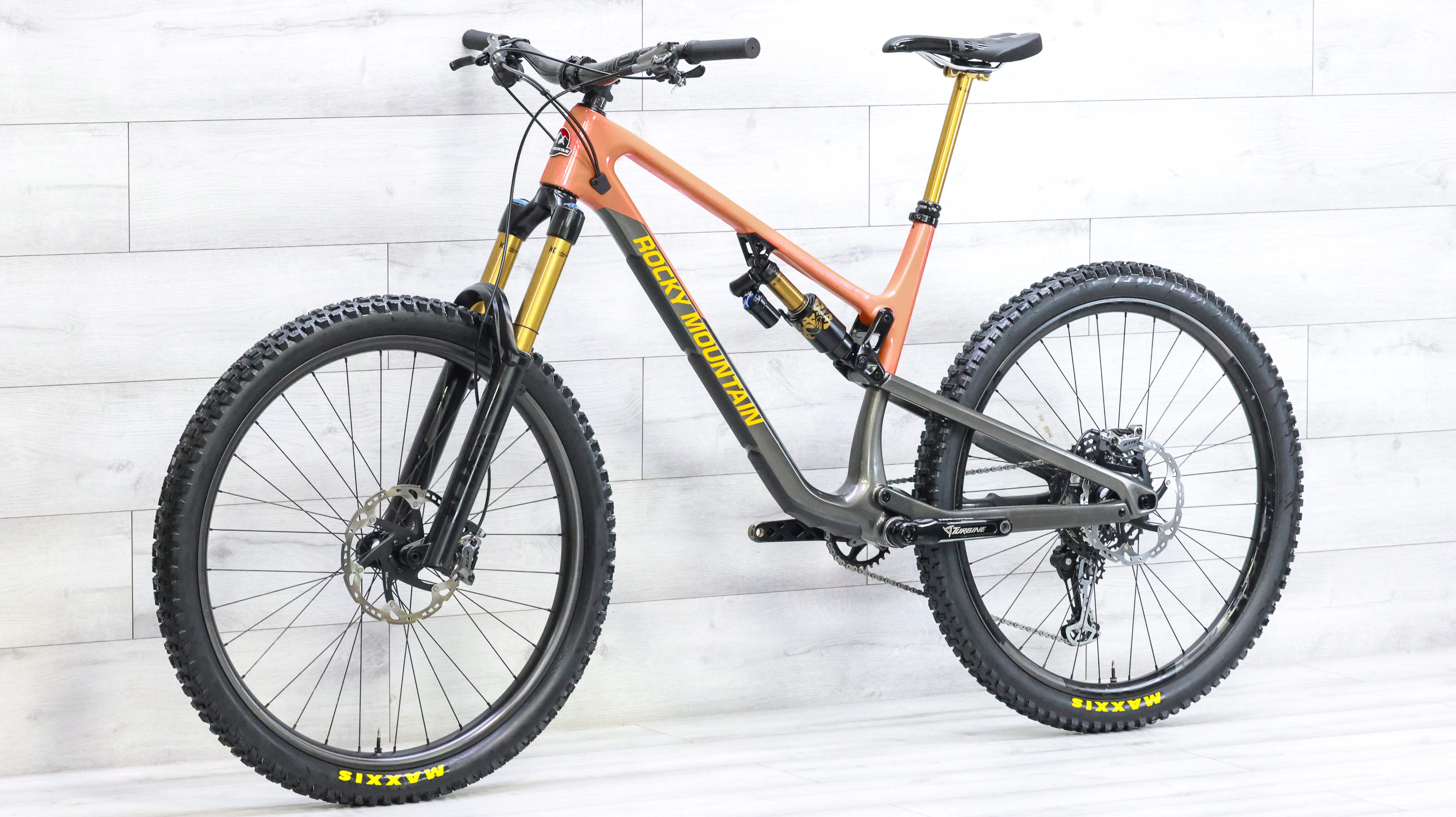 Rocky Mountain Altitude Carbon 90 Rally Edition Mountain Bike