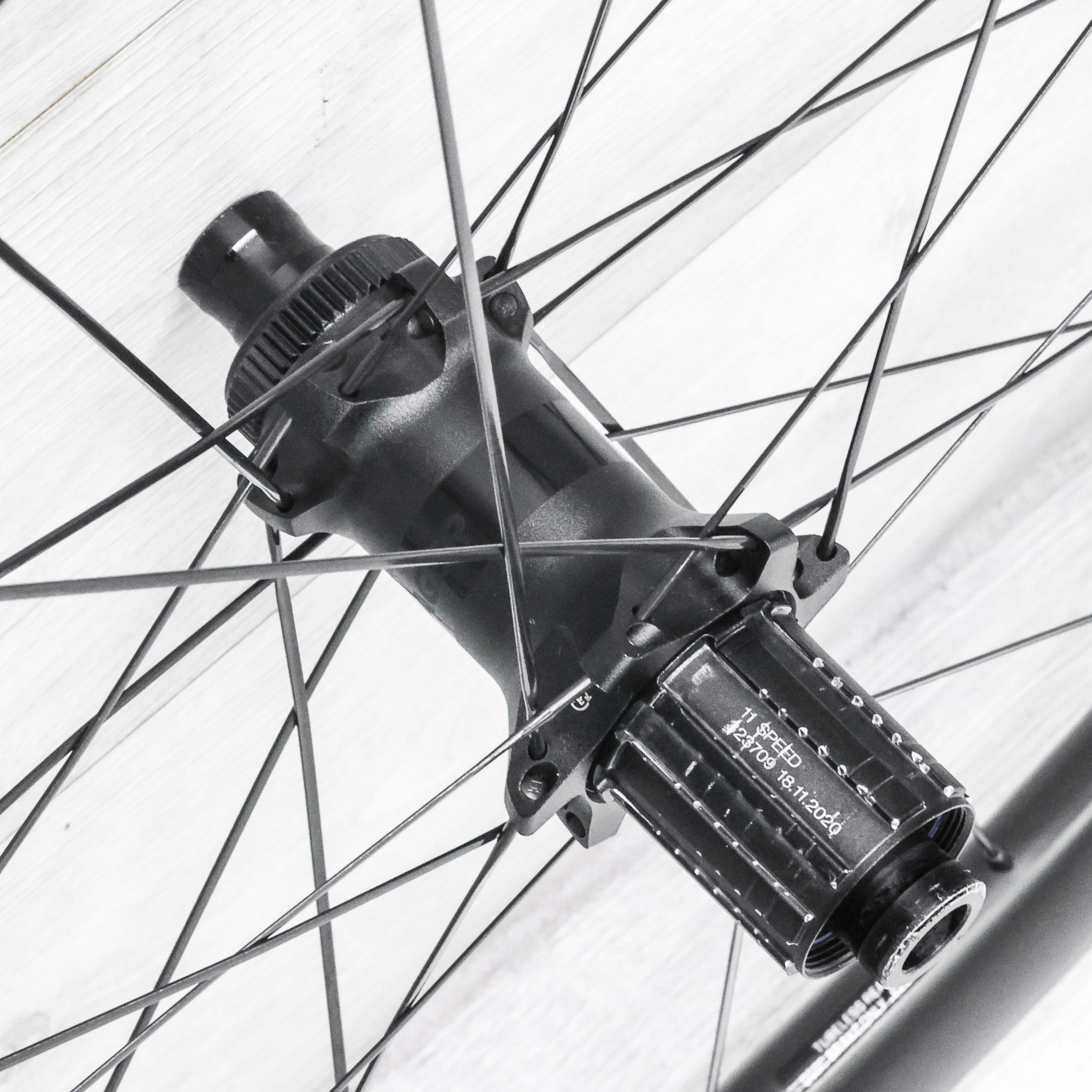 Bontrager Aeolus Pro 3 TLR Carbon Disc Wheelset – 700c, Tubeless