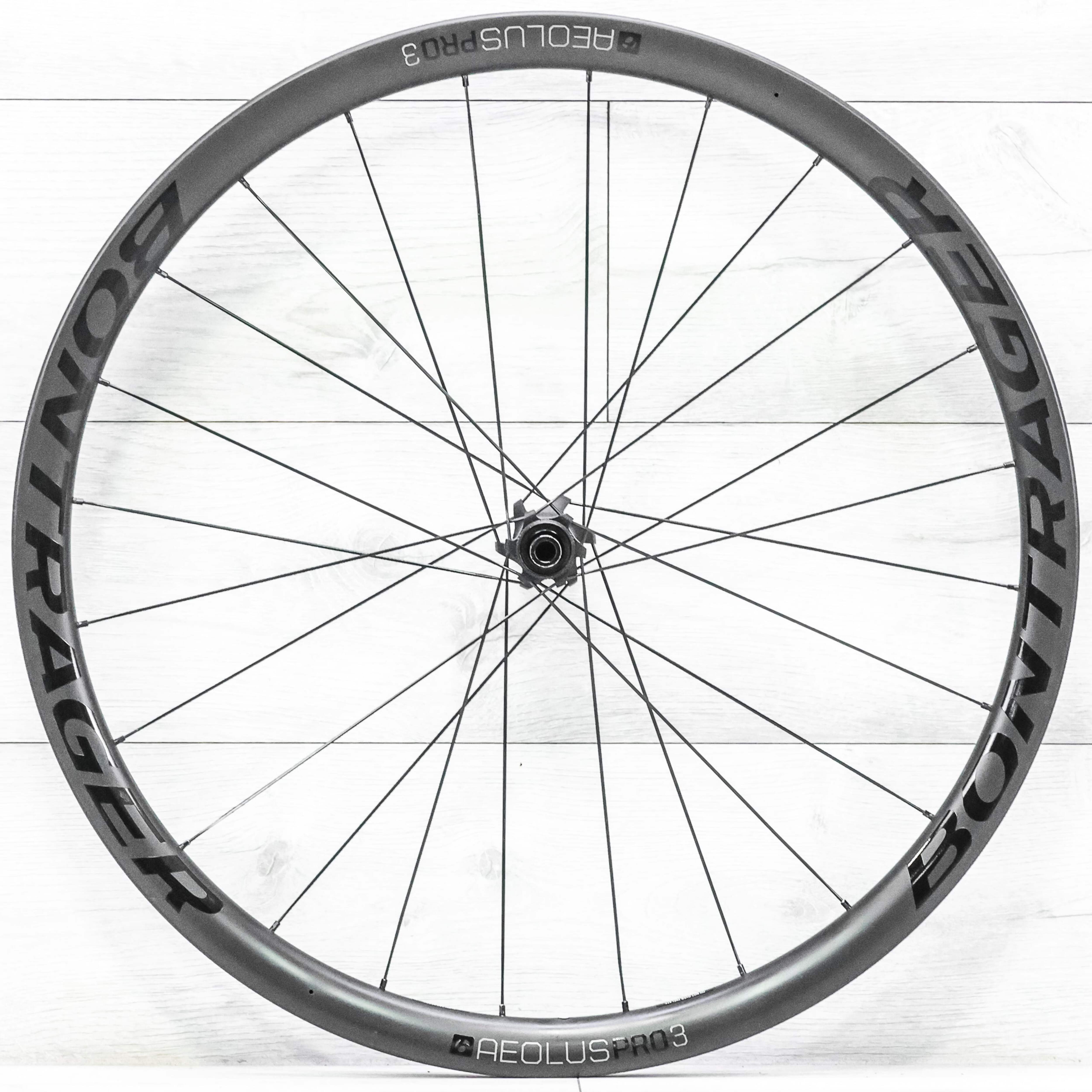 Bontrager Aeolus Pro 3 TLR Carbon Disc Wheelset – 700c, Tubeless