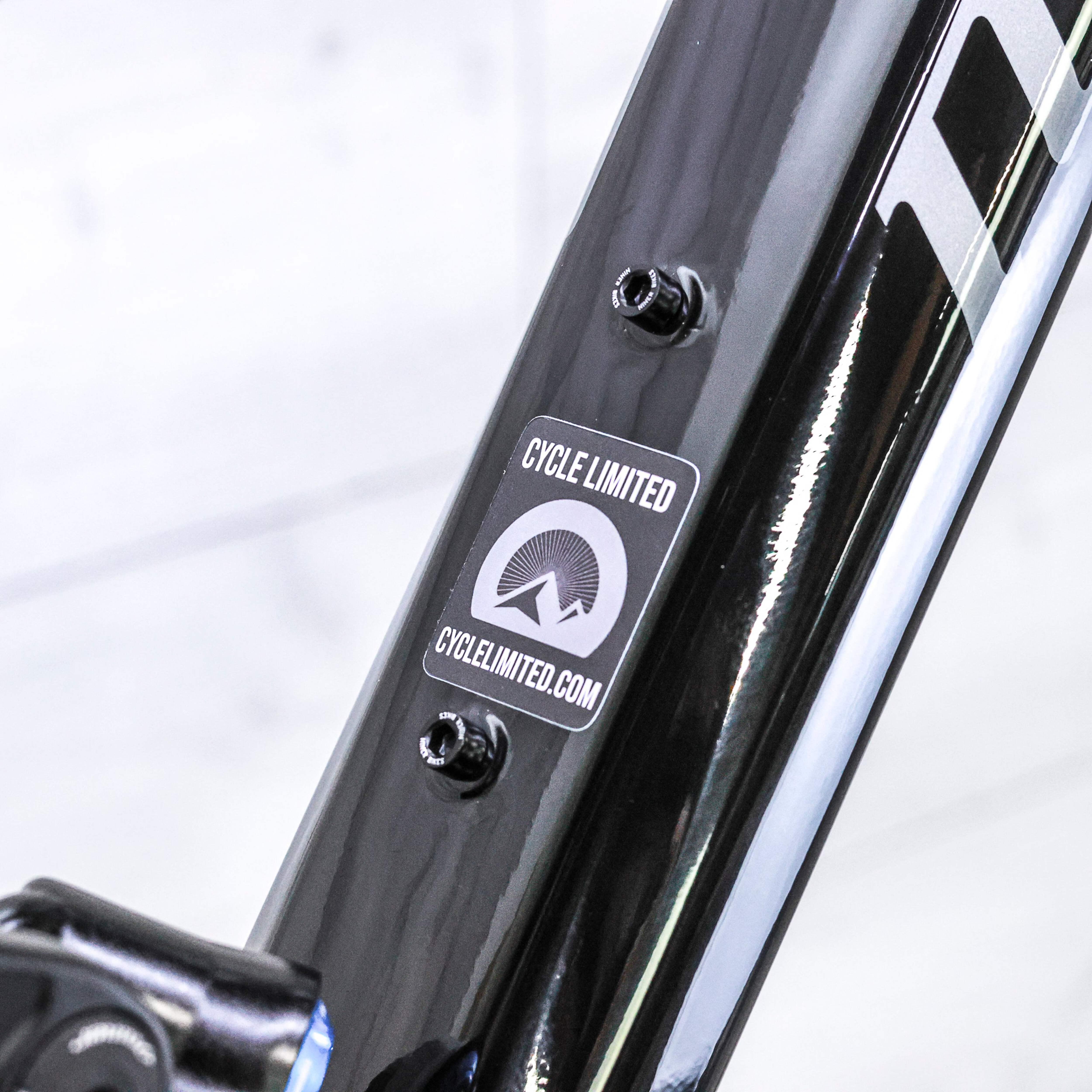 Niner WFO 9 RDO Full Suspension Frame – Fox Float X2 Factory, Fade