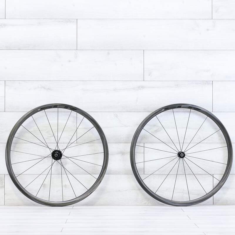 GIANT SLR1 ディスク Giant SLR 1 Disc Full Carbon 42 wheels review | Cycling Weekly