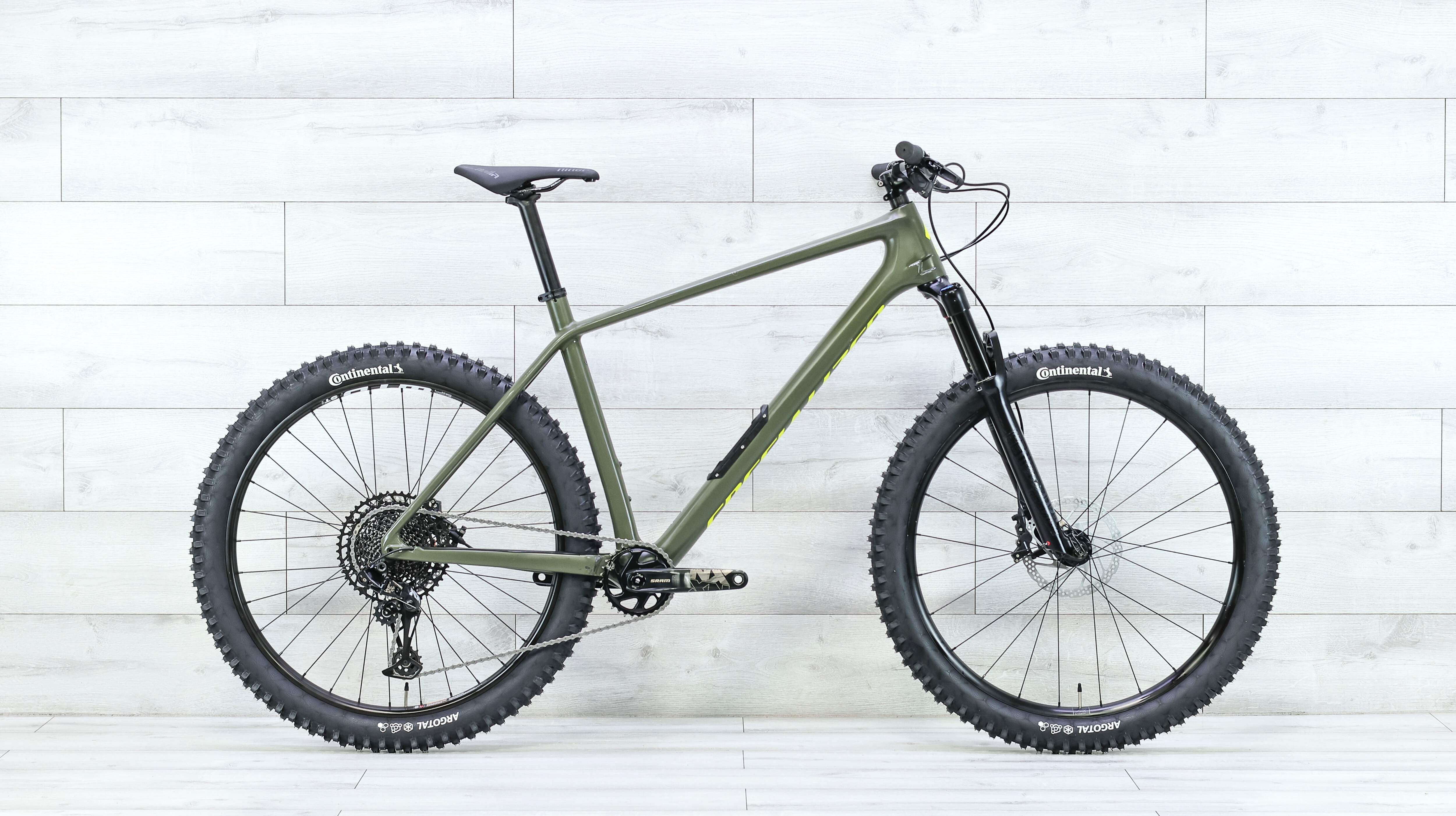 Specialized Fuse Comp Carbon 27.5+Mountain Bike - 2019, X-Large | eBay Specialized Fuse Comp Carbon 27.5+Mountain Bike - 2019, X-Large | eBay