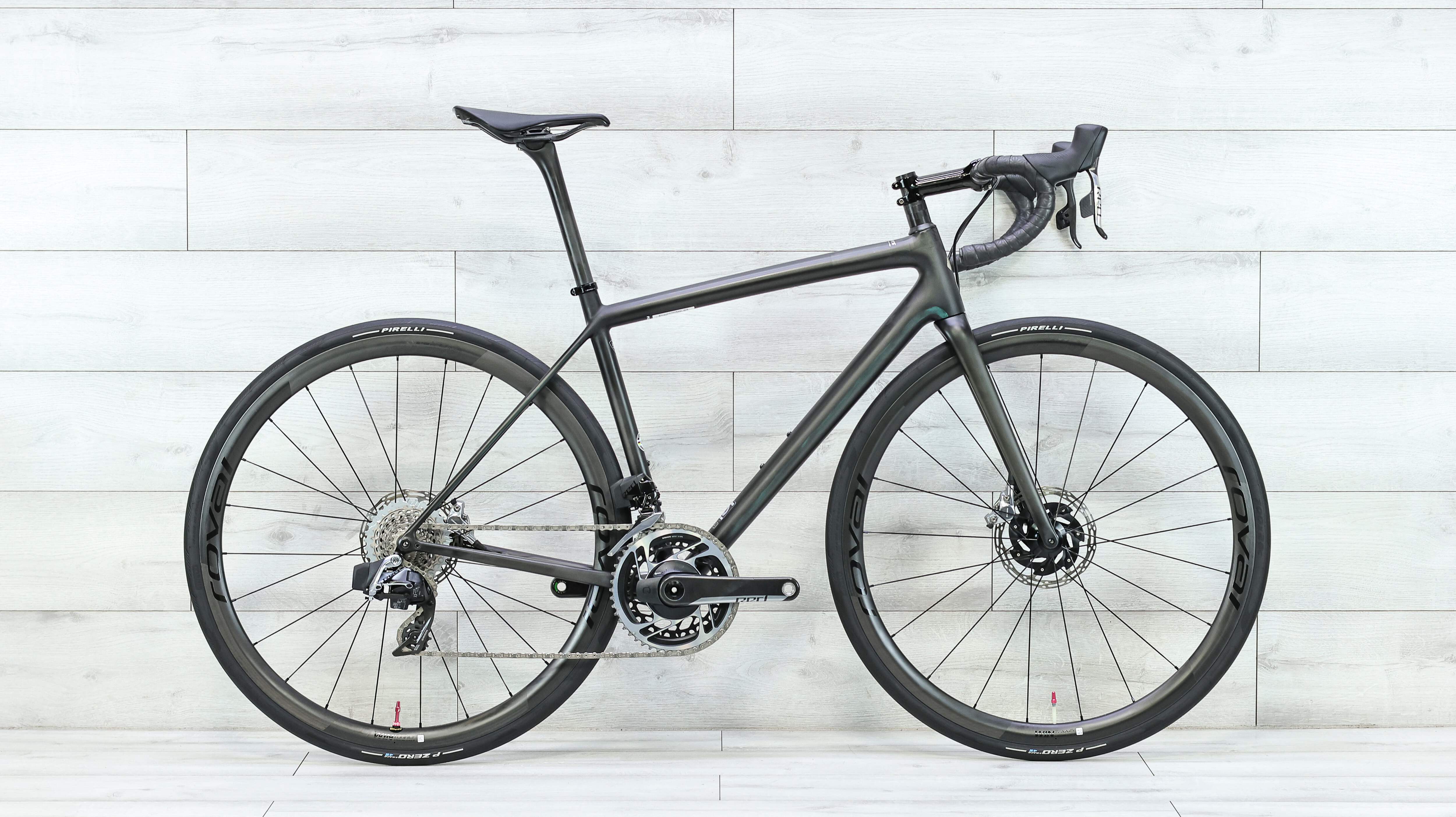 S-WORKS AETHOS 52サイズ RED ETAP AXS 12S Specialized S-Works Aethos SRAM Red eTap AXS Road Bike - 2022