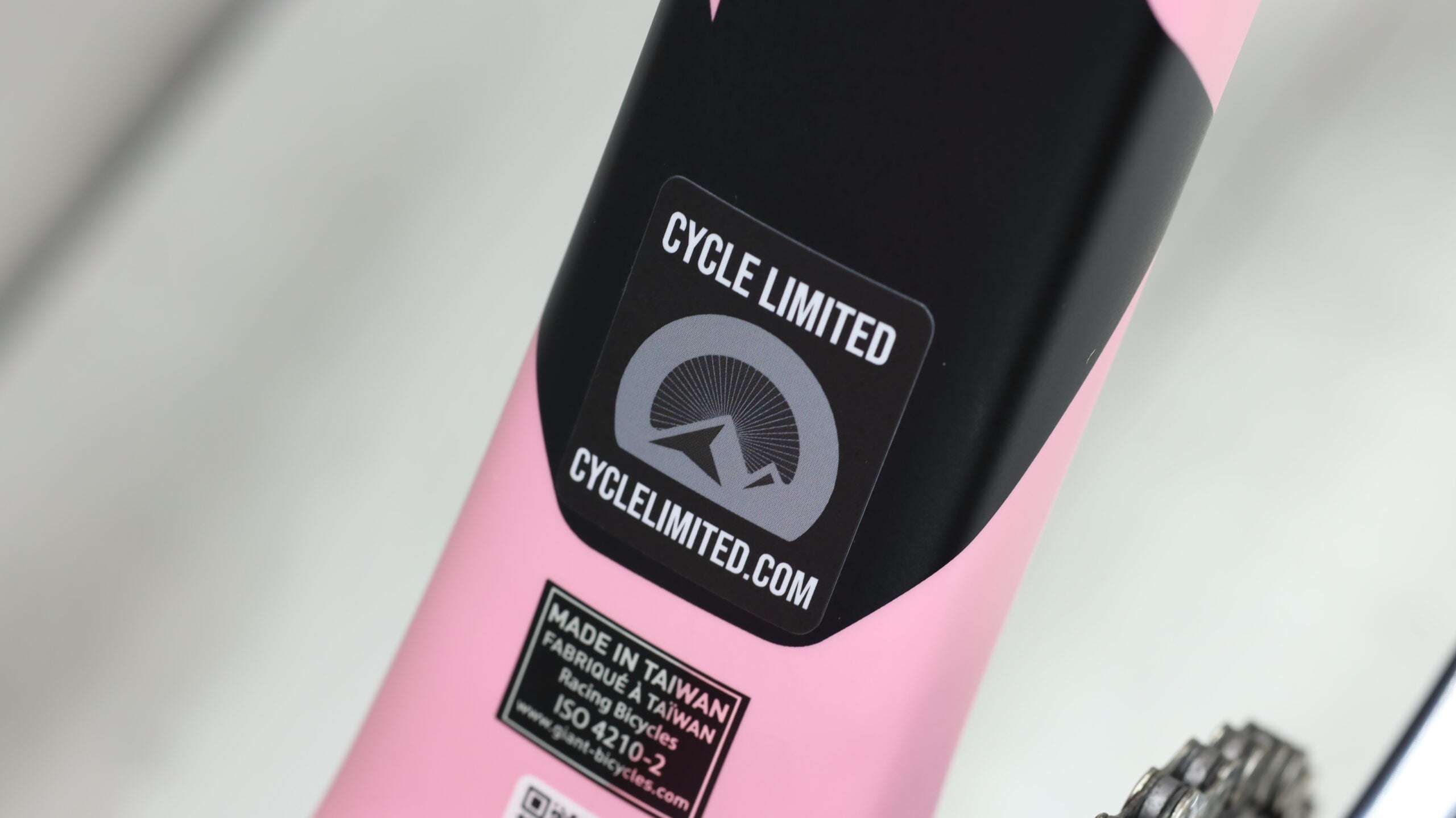 Limited edition Maglia Rosa TCR frameset up for grabs from