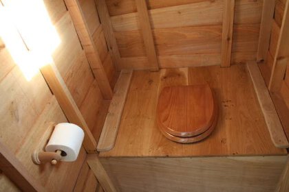 Wooden Compost Toilet, Solid Wood Flatpack Dry Composting Toilet, Wheelie Bin image 5