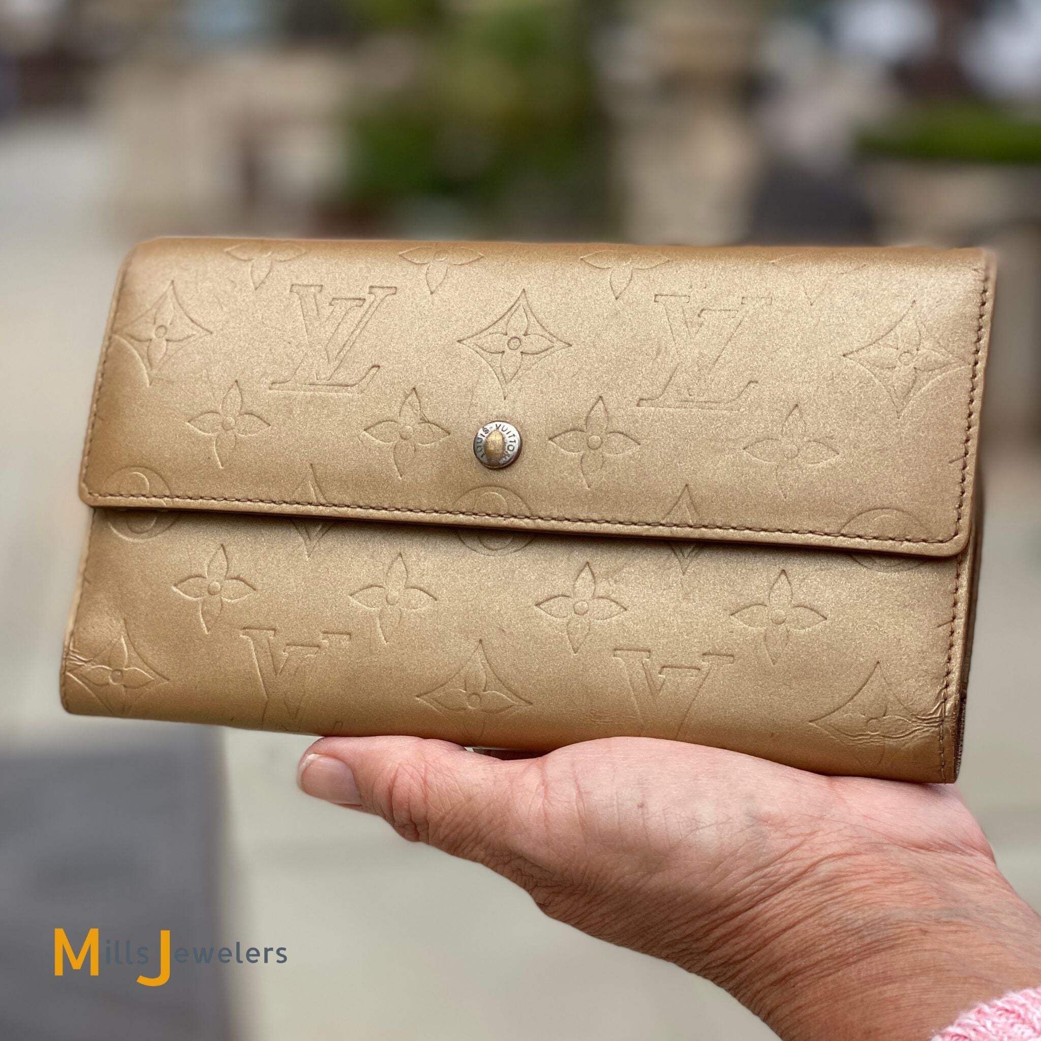 Gold wallet womens clearance