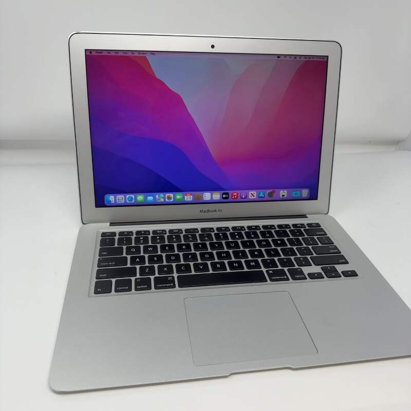 Apple MacBook Air A1466 2017 i5 8GB シルバー 2017 Apple MacBook Air 13.3
