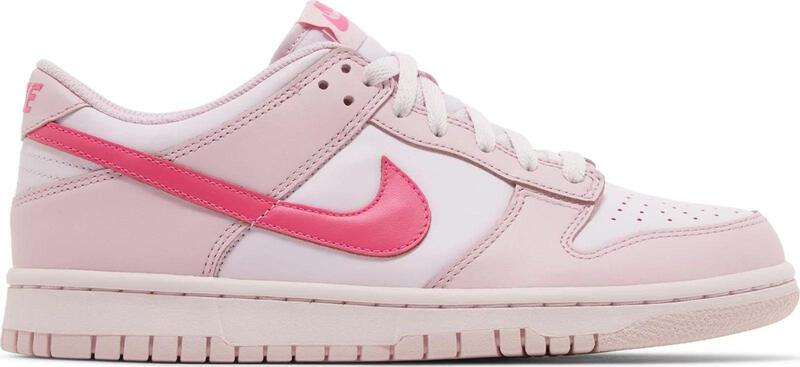 靴 Nike PS Dunk Low \"Triple Pink\" Nike Dunk Low PS Triple Pink - size 1.5Y | eBay
