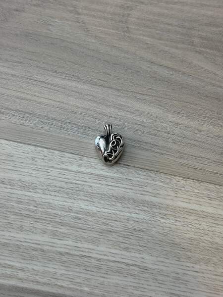 「早い者勝ち」CHROME HEARTS HEART PENDANT Chrome Hearts Silver Heart Pendant - SRM – SHENGLI ROAD MARKET