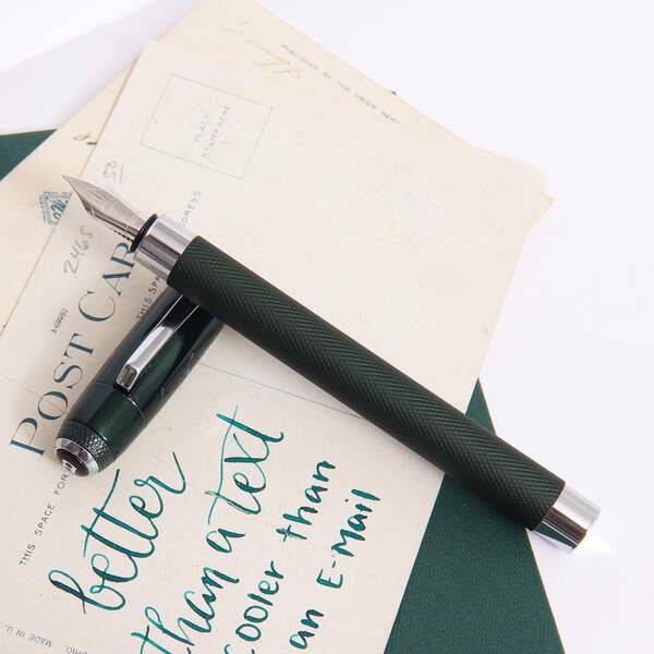 Graf von Faber-Castell Bentley Barnato Limited Edition Fountain Pen