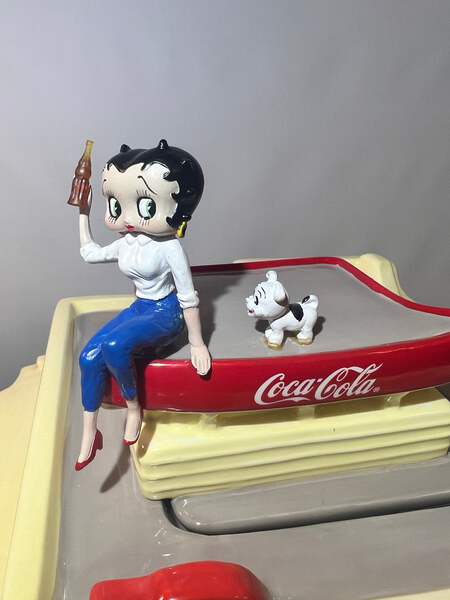 Betty Boop & Pudgy - Coca-Cola- 10” Cookie Jar - 2000 - Limited