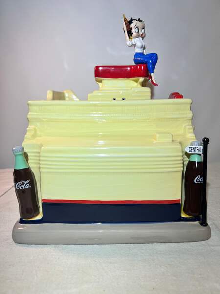 Betty Boop & Pudgy - Coca-Cola- 10” Cookie Jar - 2000 - Limited