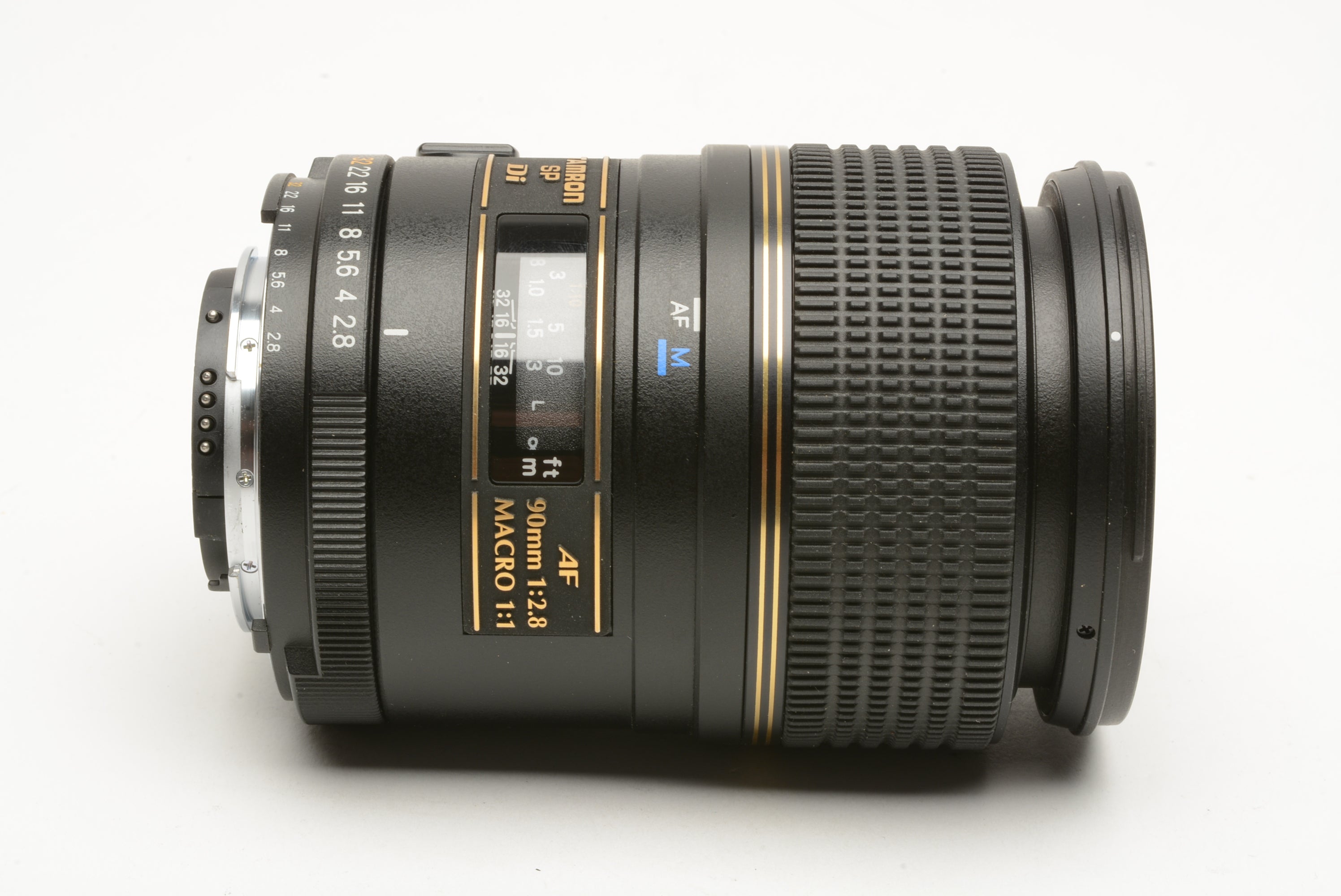 Tamron AF 90mm f2.8 Macro 1:1 SP Di lens 272E Nikon AF, caps