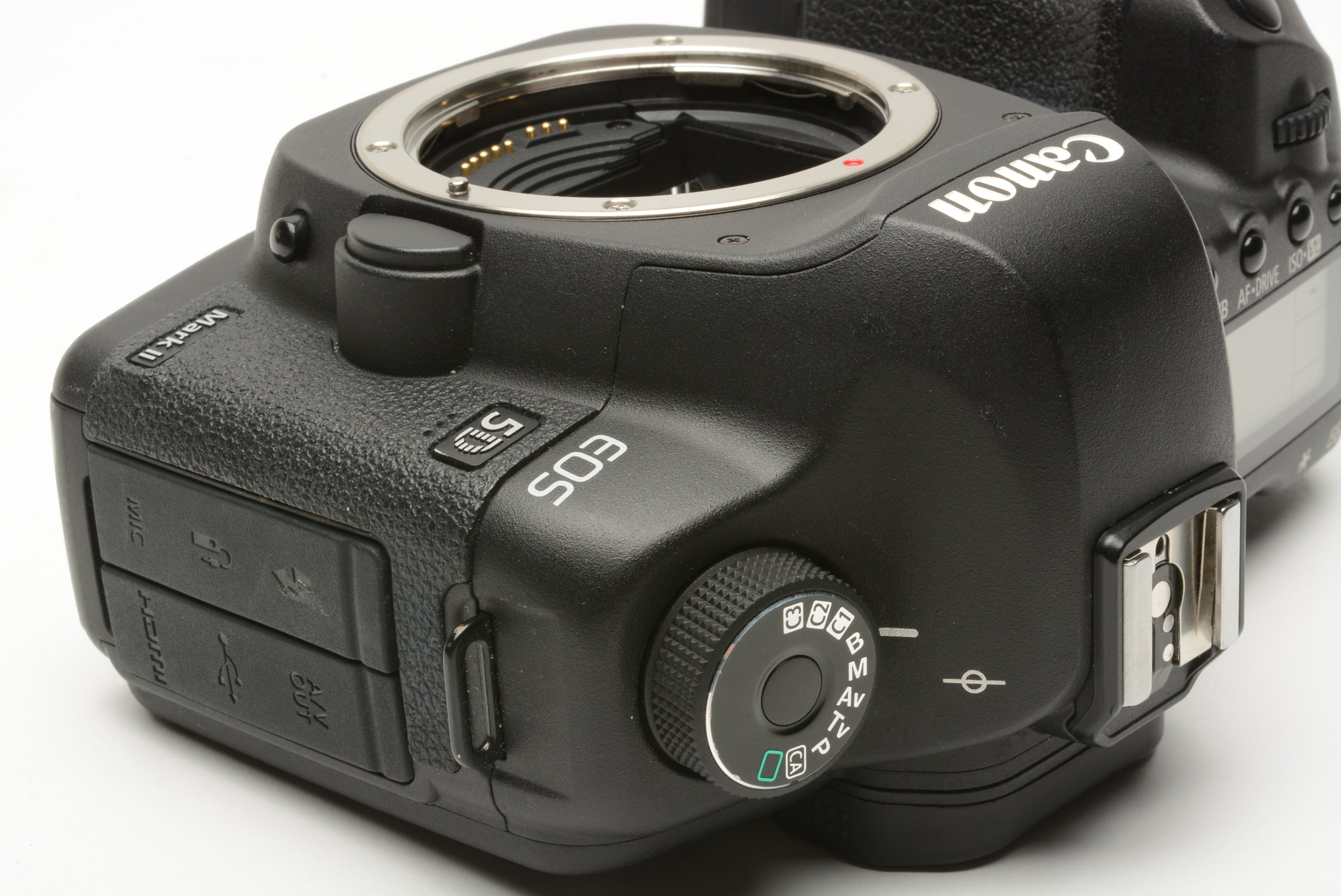 Canon EOS 5D Mark II Body, 2 Batts+charger 38,322 Acts, tested