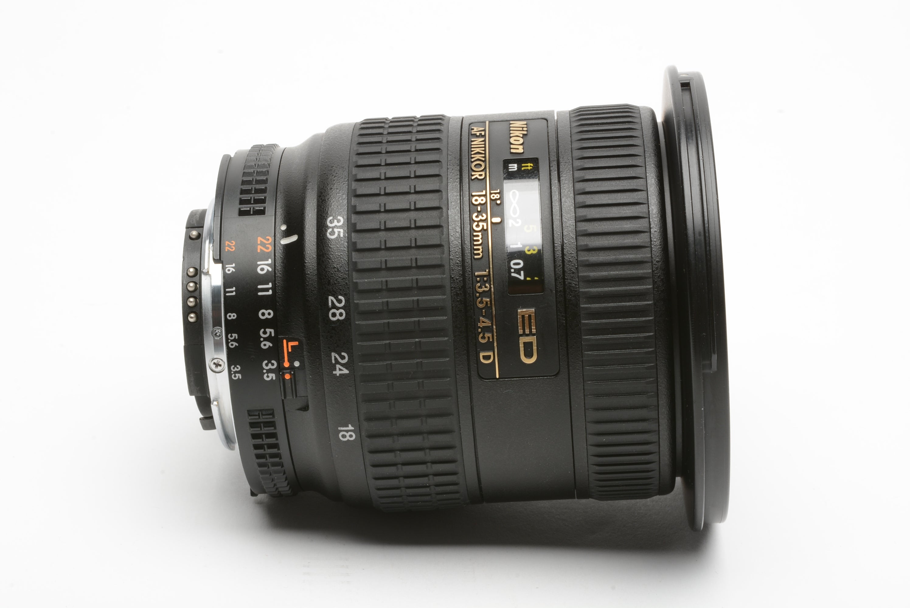 Nikon AF Nikkor 18-35mm f3.5-4.5D ED w/Caps, UV filter, USA