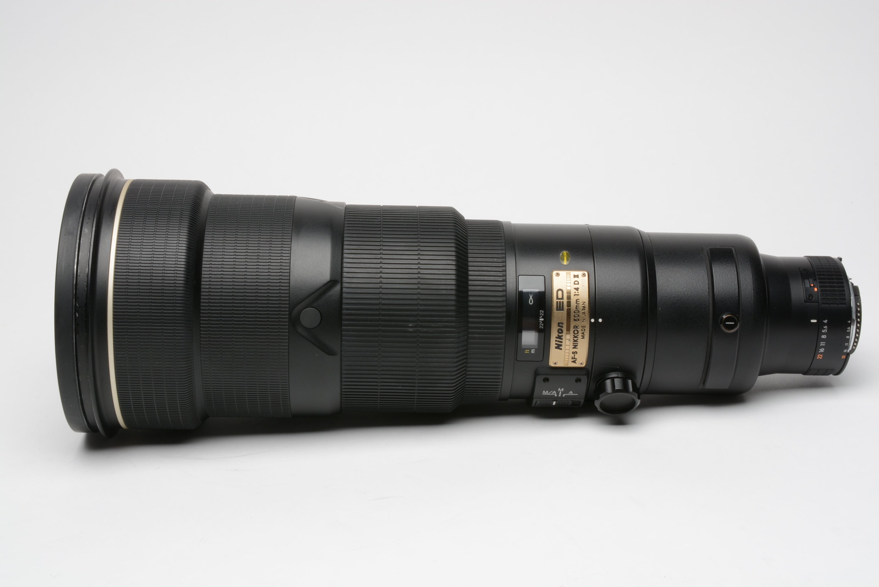 Nikon AF-S Nikkor 500mm f4D II SWM ED IF Telephoto lens, USA, hood