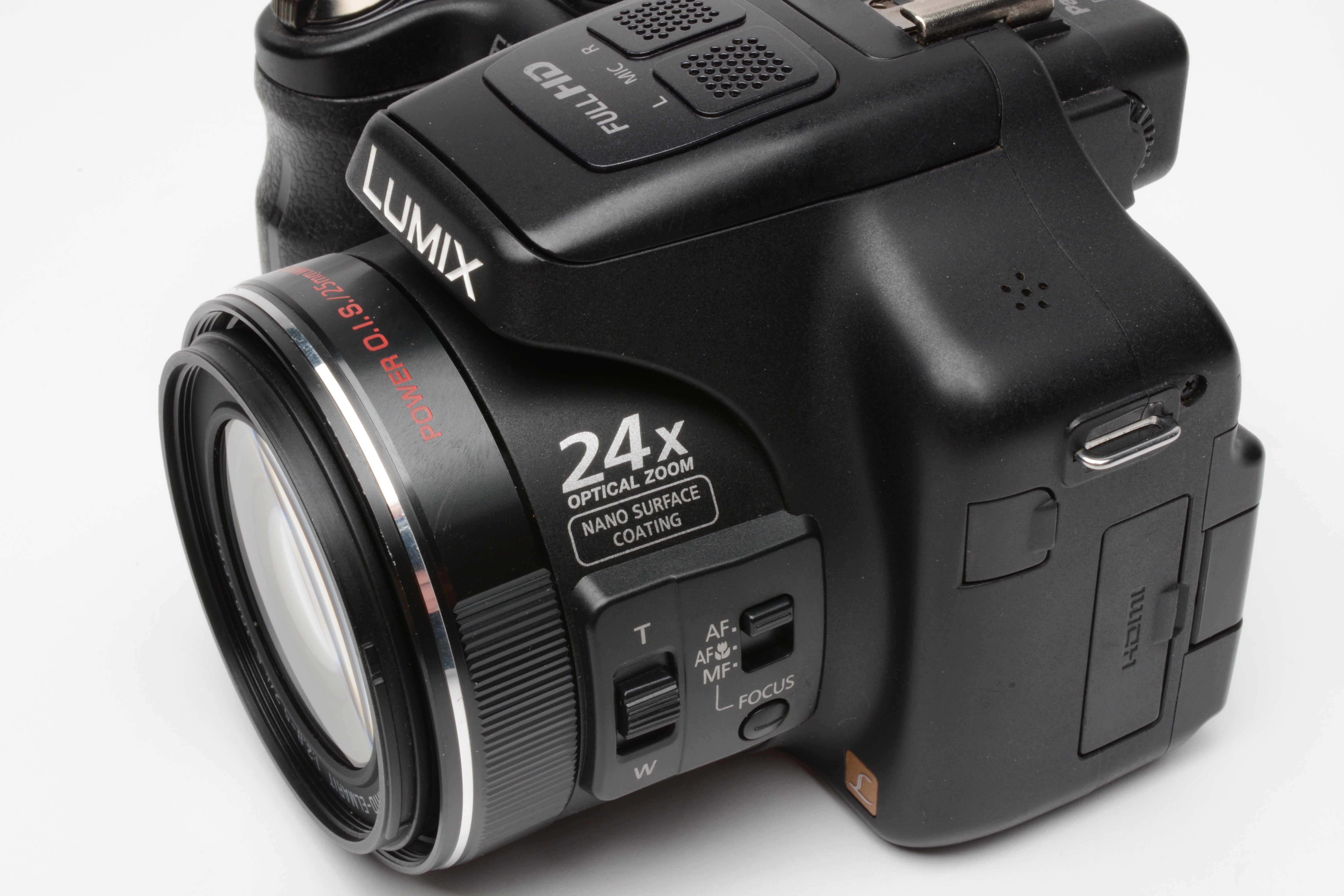 Panasonic Lumix FZ-150 Digital Point&Shoot, boxed, 2batts, charger