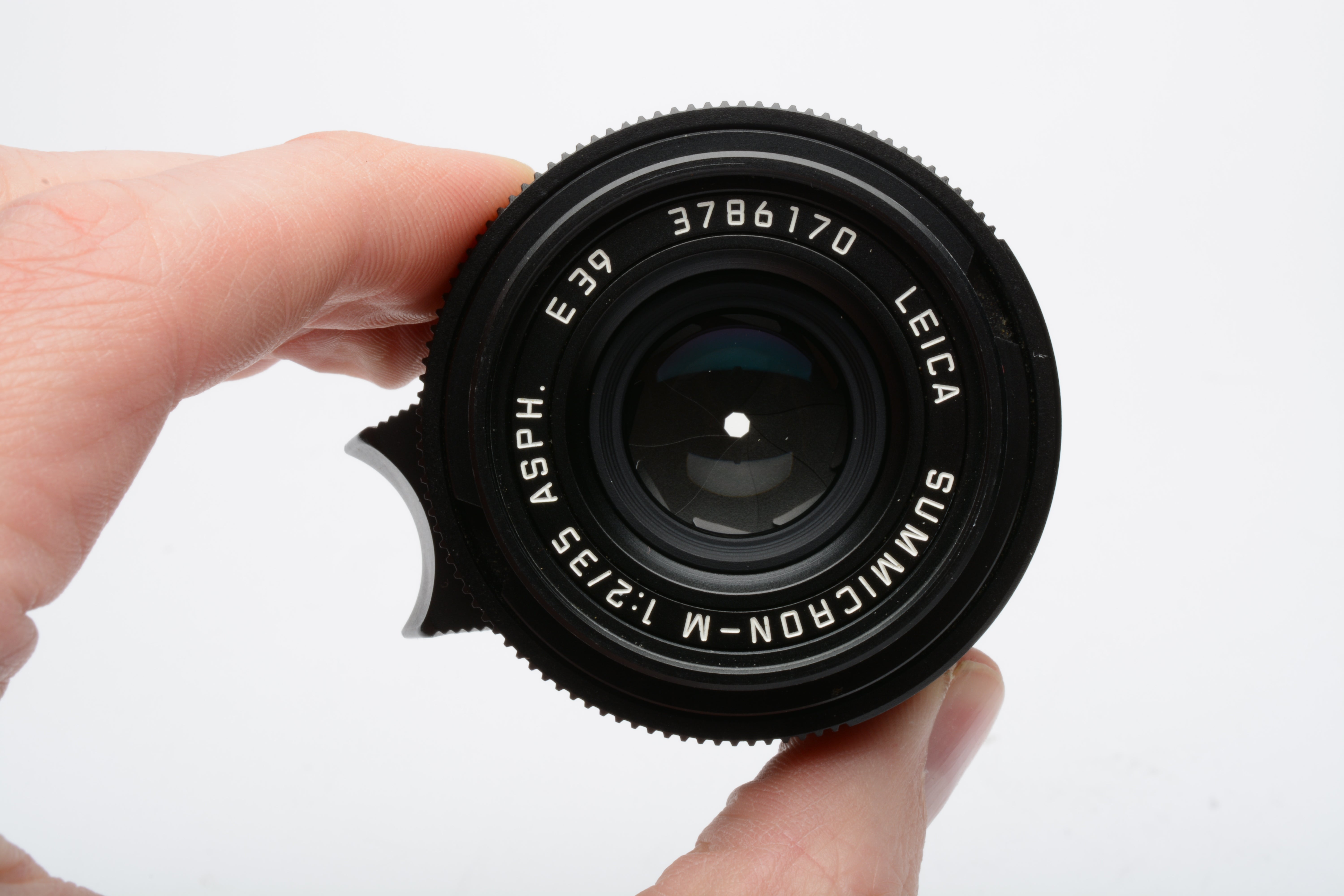 Leica 35mm f/2 Asph. Summicron-M Black Lens #11879, hood, caps