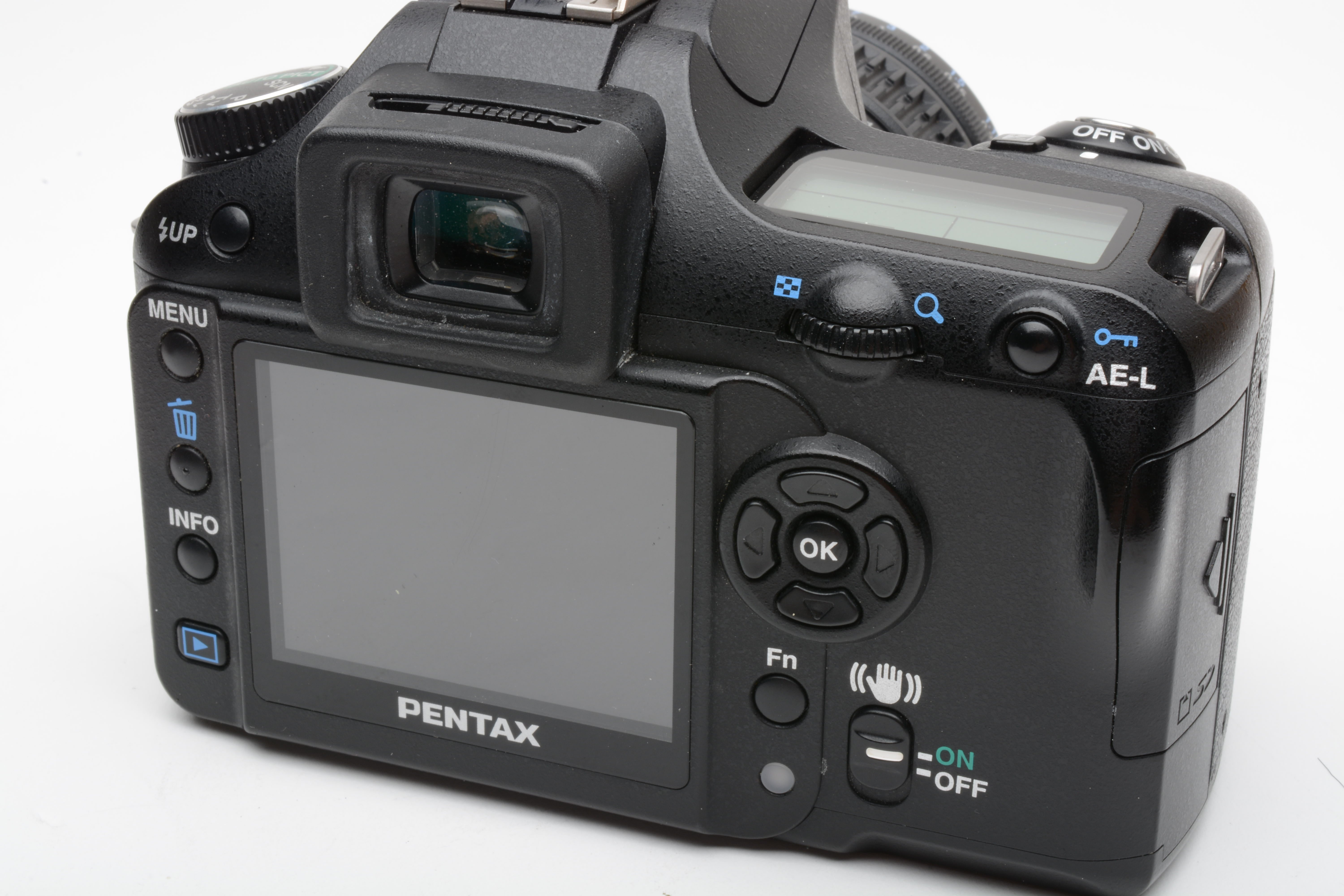 Pentax K100D DSLR w/18-55mm f3.5-5.6 zoom, manuals, book, strap