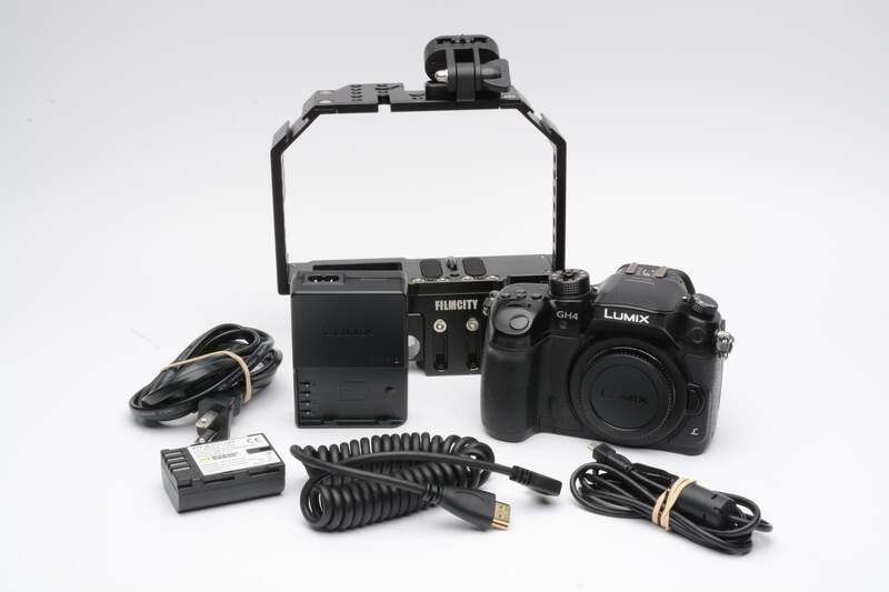 【※要修理品】LUMIX GH4 ボディー Panasonic Lumix DMC-GH4 Body, Cage, batt, charger, Only 2008 Acts