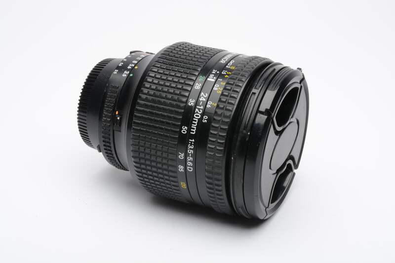 Nikon AF Zoom-Nikkor 24-120mm f3.5-5.6D zoom lens, caps
