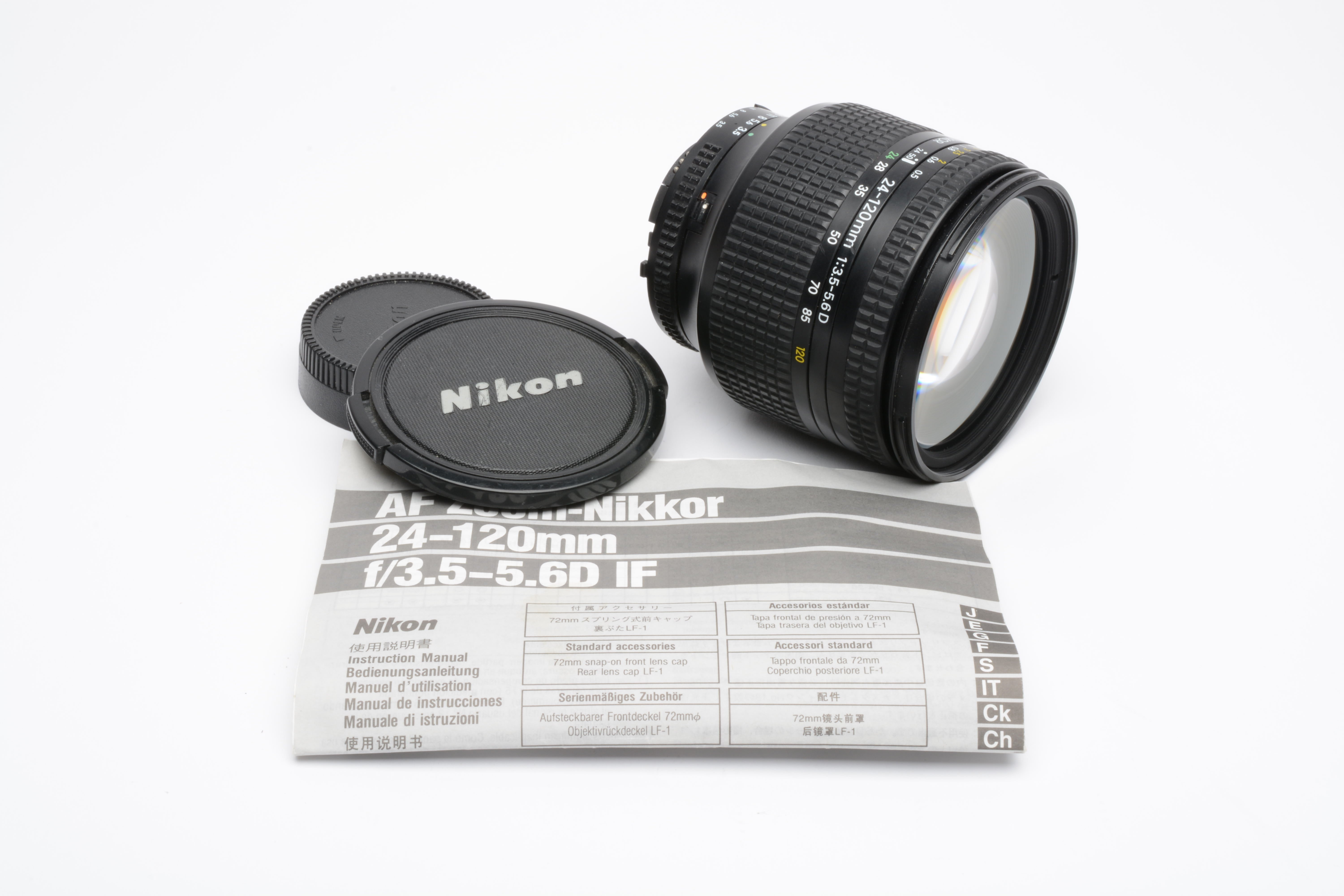 Nikon AF Zoom-Nikkor 24-120mm f3.5-5.6D zoom lens, caps, Very Nice