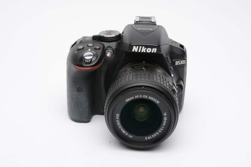 Nikon D5300 DSLR Camera w/AF-S 18-55mm f3.5-5.6 G II VR zoom Nikon D5300 DSLR Camera w/AF-S 18-55mm f3.5-5.6 G II VR zoom