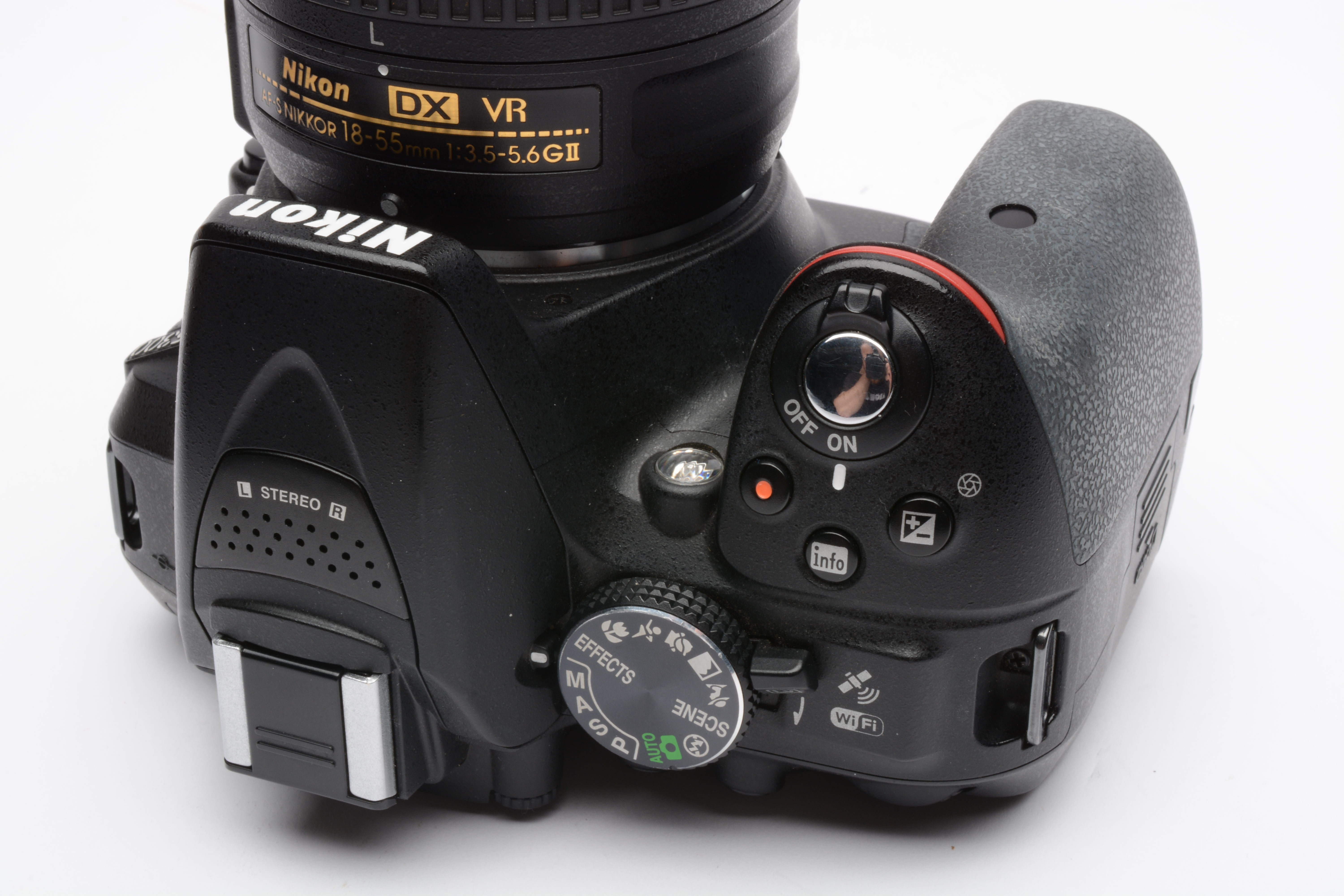 Nikon D5300 DSLR Camera w/AF-S 18-55mm f3.5-5.6 G II VR zoom