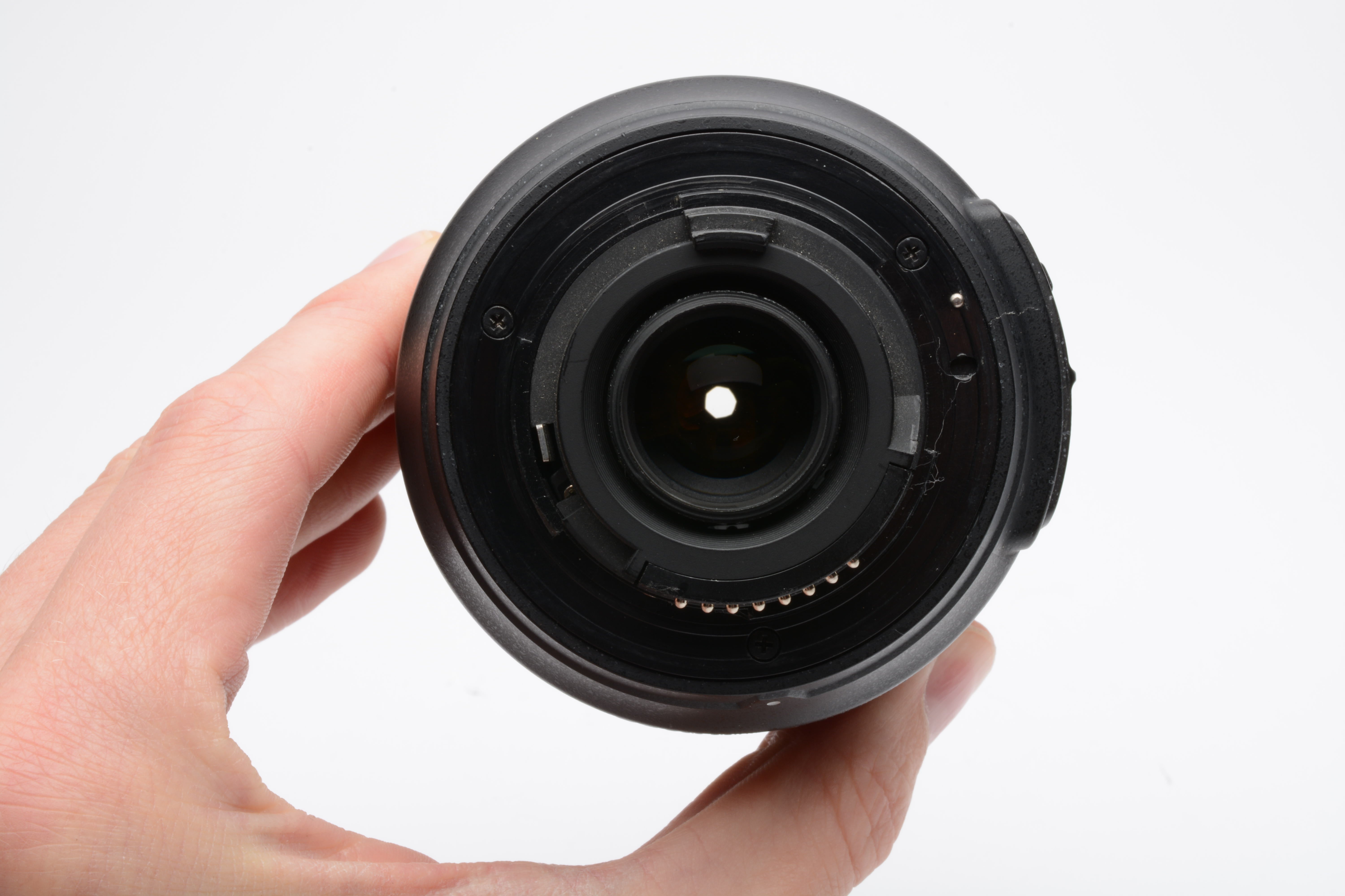 Nikon AF-S 18-105mm f3.5-5.6G ED DX VR zoom lens, caps, clean