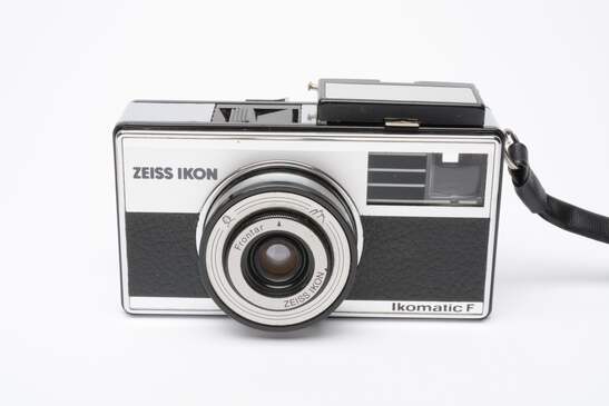 Zeiss Ikon Ikomatic F 126 cartridge camera, Great 70s Vintage look
