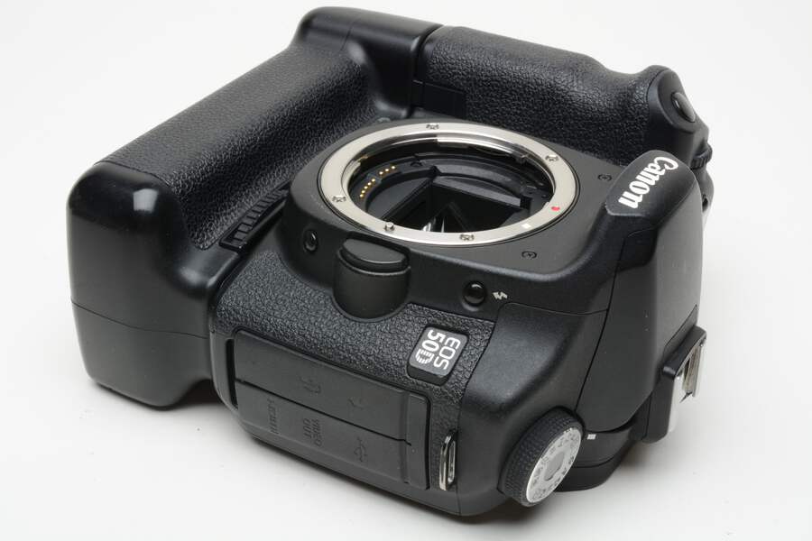 Canon EOS 50D ＋ BG-E2N Canon EOS 50D DSLR Body w/BG-E2N Grip, 2Batts, charger, strap