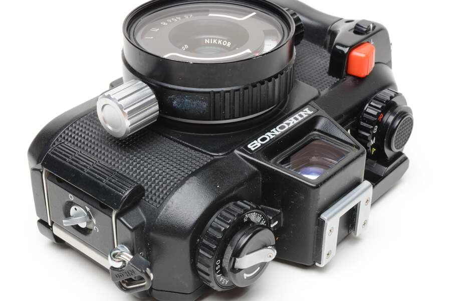 Nikon Nikonos IV-A w/35mm f2.5 lens, very clean, tested +