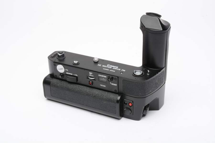 Canon AE Moto Drive FN w/Battery Pack FN for New F1 SLR Canon AE Moto Drive FN w/Battery Pack FN for New F1 SLR