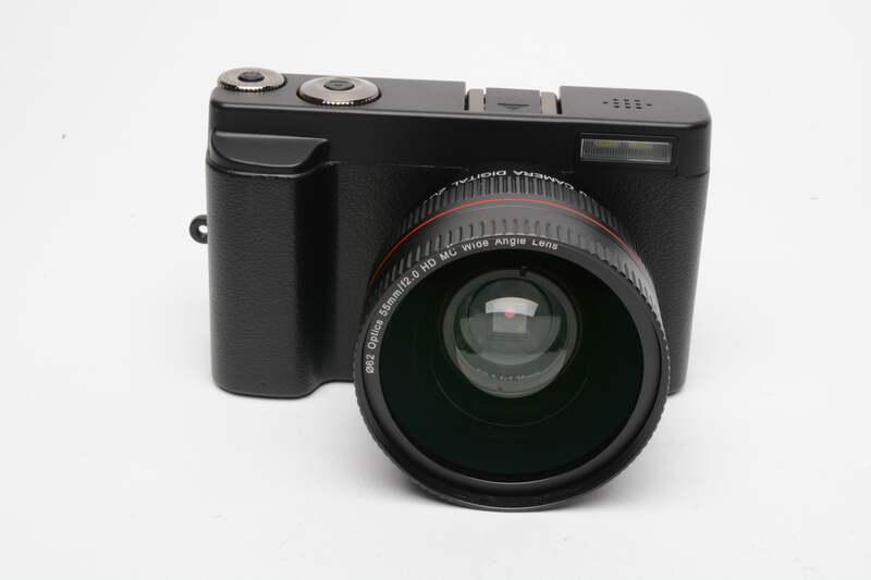 CMOS DC101 4K Digital Camera w/batt, charger, USB, +Wide lens