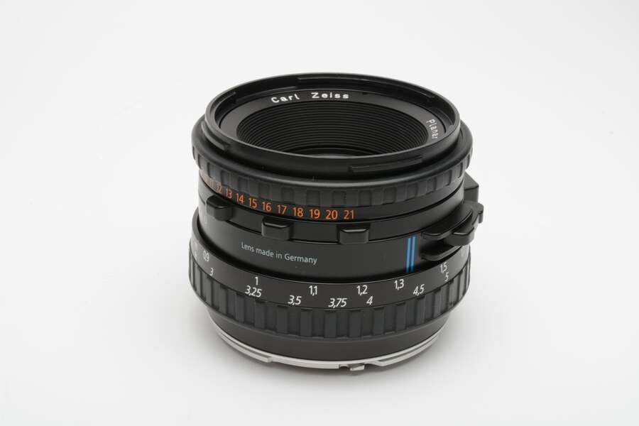 Hasselblad Carl Zeiss CFE 80mm f2.8 T* Planar Lens, Caps, Mint- | eBay