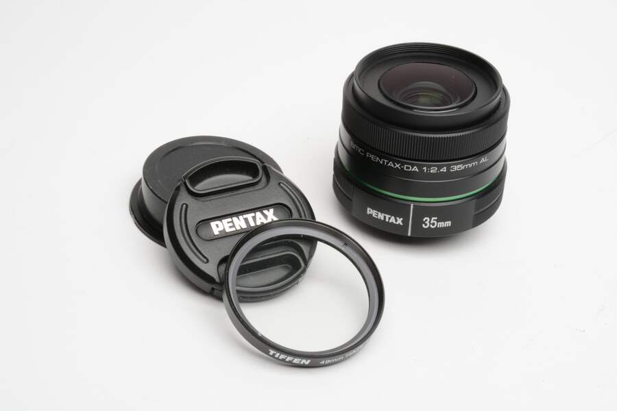 Pentax SMC DA 35mm F2.4 AL Wide Angle Lens, Caps, UV, Mint | eBay